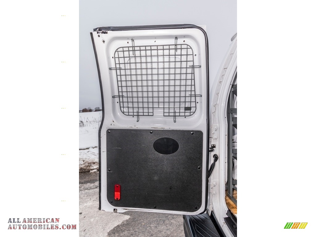 2014 E-Series Van E250 Cargo Van - Oxford White / Medium Flint photo #25
