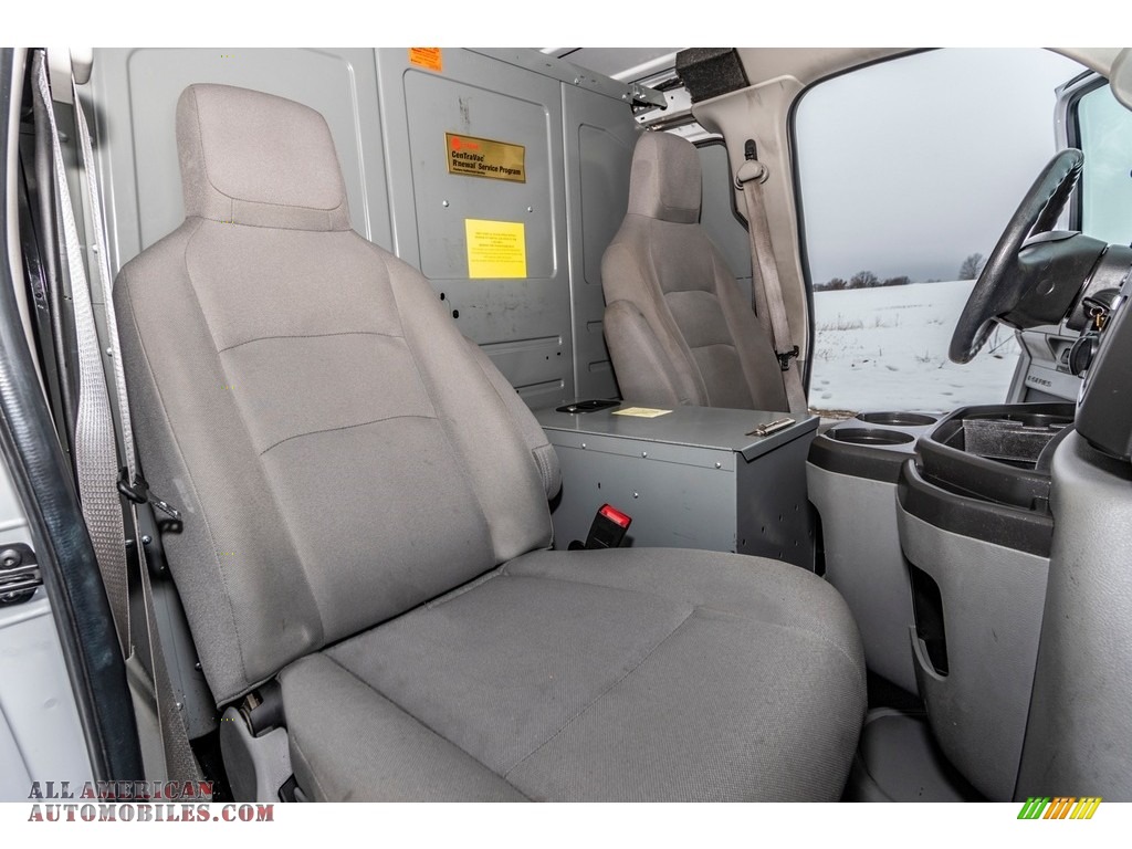 2014 E-Series Van E250 Cargo Van - Oxford White / Medium Flint photo #31