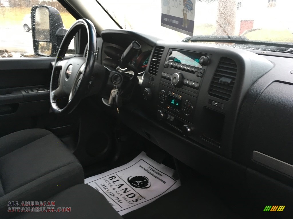 2011 Sierra 2500HD SLE Extended Cab 4x4 - Onyx Black / Ebony photo #26