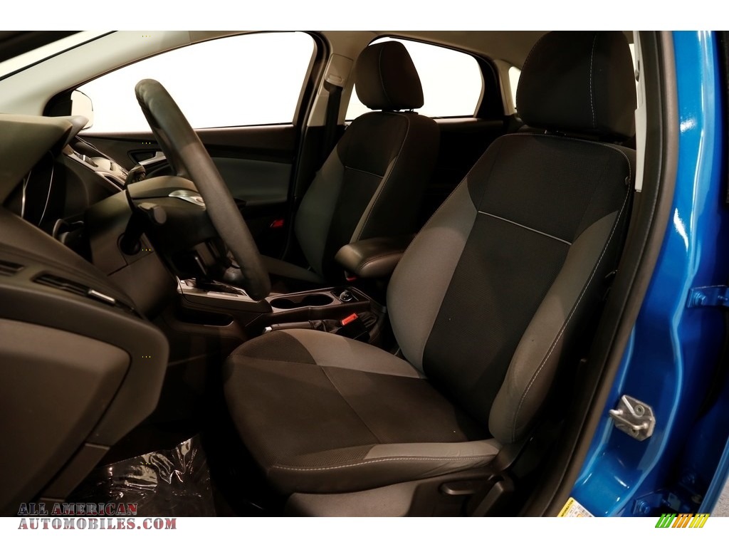2014 Focus SE Sedan - Blue Candy / Charcoal Black photo #5