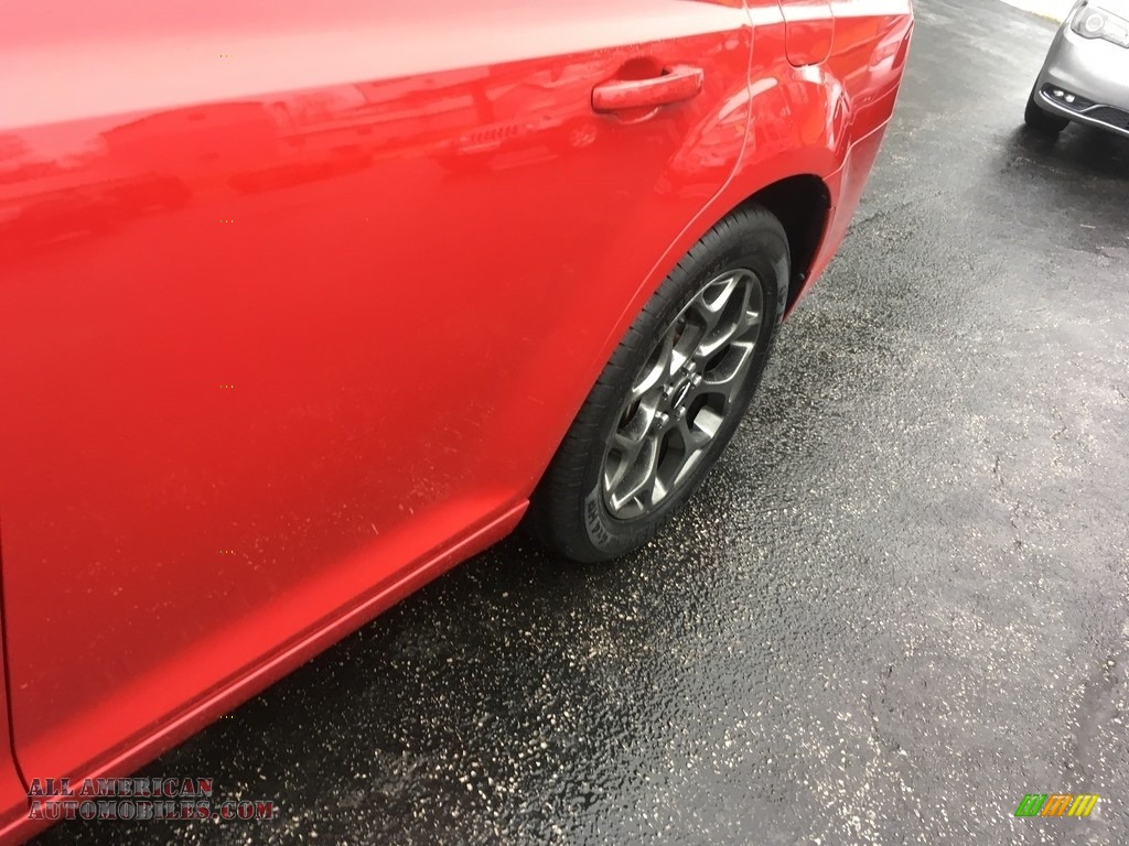 2016 300 S AWD - Redline Red Tri-Coat Pearl / Black photo #11