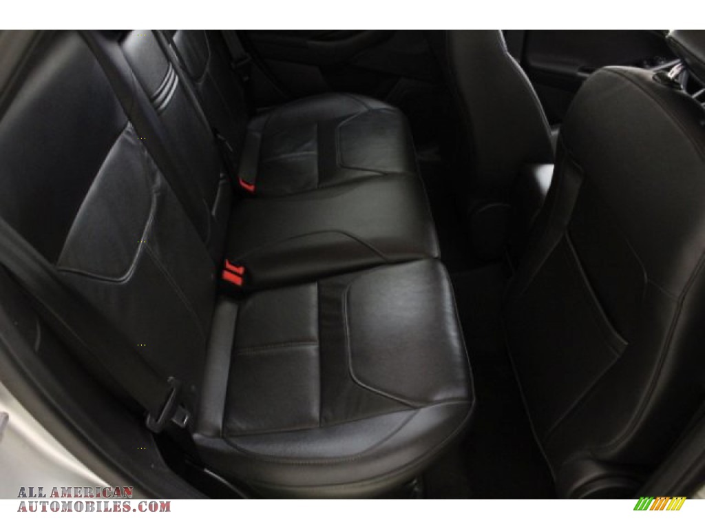 2015 Focus SE Hatchback - Ingot Silver Metallic / Charcoal Black photo #29