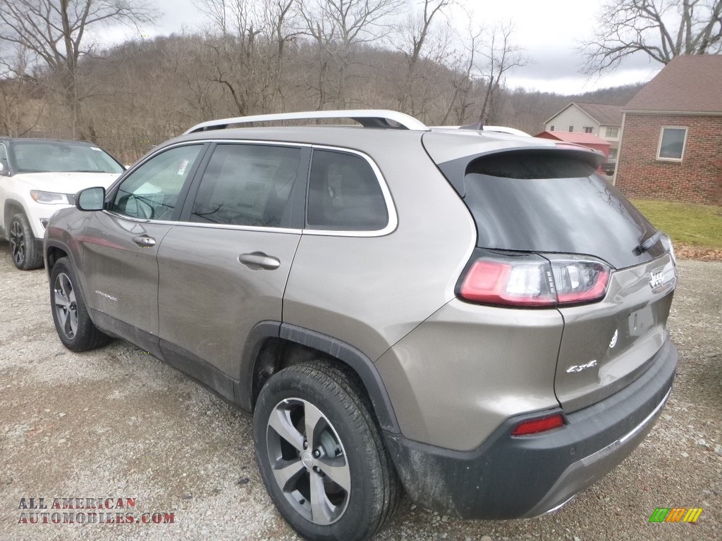 2019 Cherokee Limited 4x4 - Light Brownstone Pearl / Black/Ski Grey photo #4