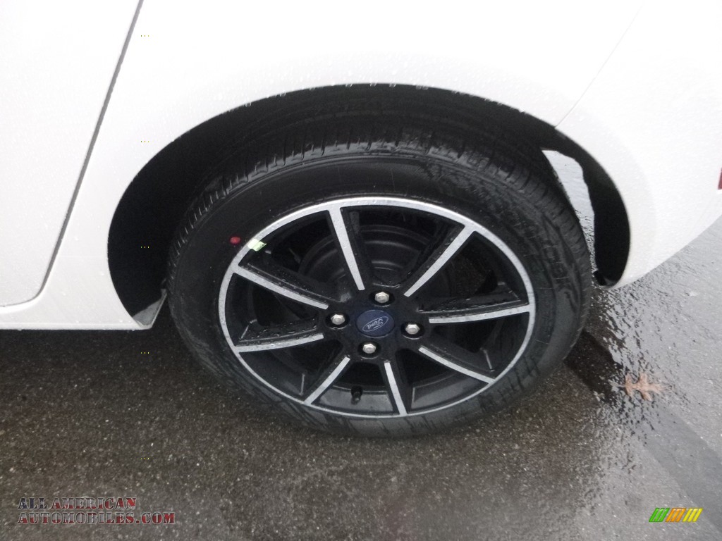 2019 Fiesta SE Hatchback - White Platinum / Charcoal Black photo #7