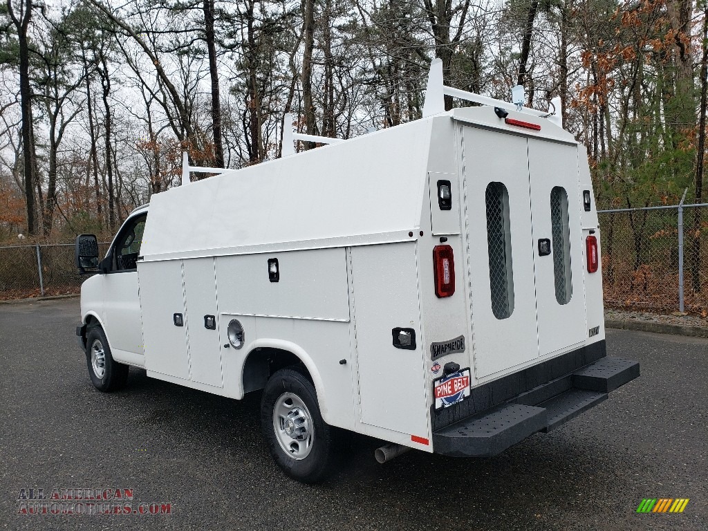 2019 Express Cutaway 3500 Work Van - Summit White / Medium Pewter photo #4