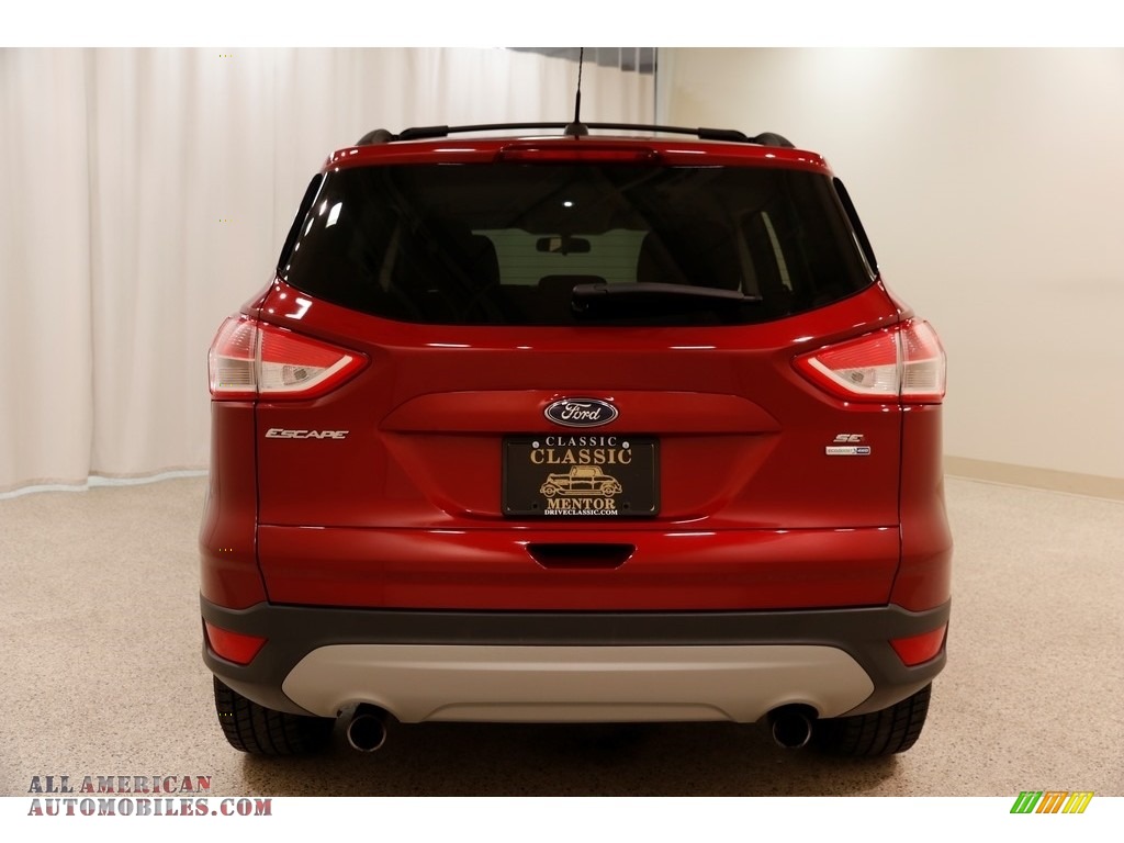 2013 Escape SE 2.0L EcoBoost 4WD - Ruby Red Metallic / Charcoal Black photo #19
