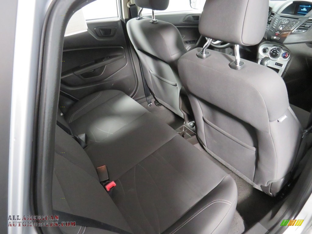 2017 Fiesta SE Hatchback - Ingot Silver / Charcoal Black photo #16