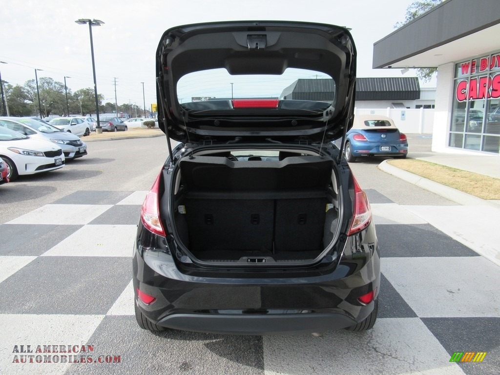2018 Fiesta SE Hatchback - Shadow Black / Charcoal Black photo #5