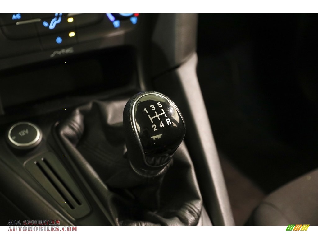 2016 Focus S Sedan - Shadow Black / Charcoal Black photo #13