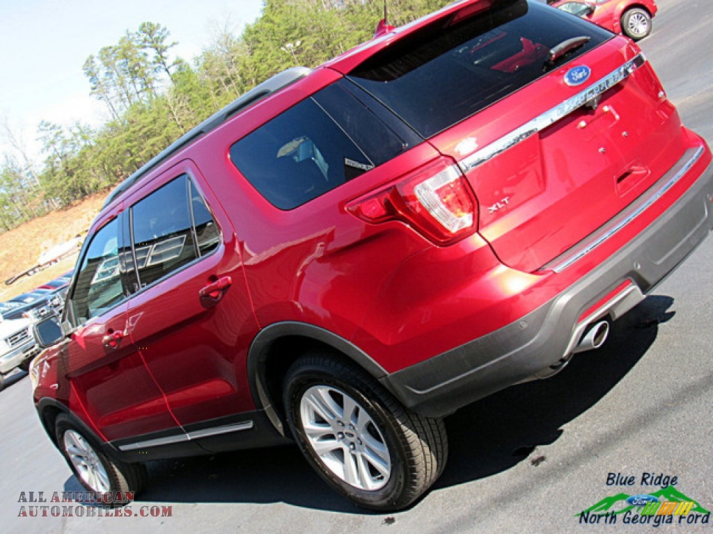 2018 ford explorer red