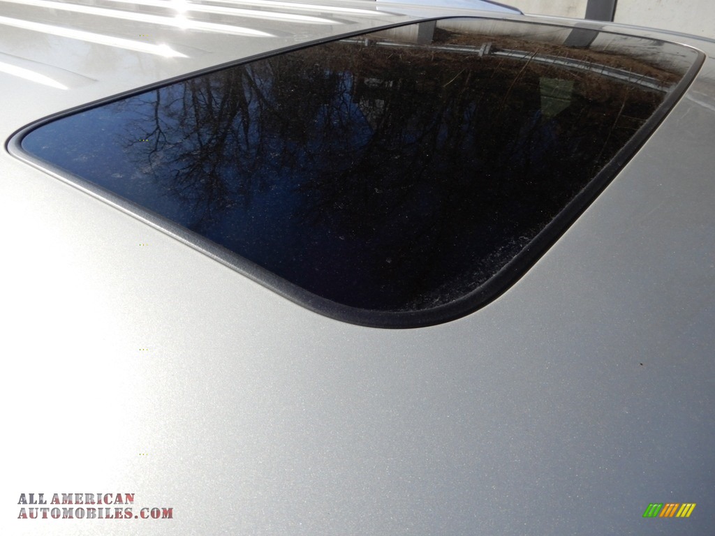 2015 Escalade Luxury 4WD - Radiant Silver Metallic / Jet Black photo #14