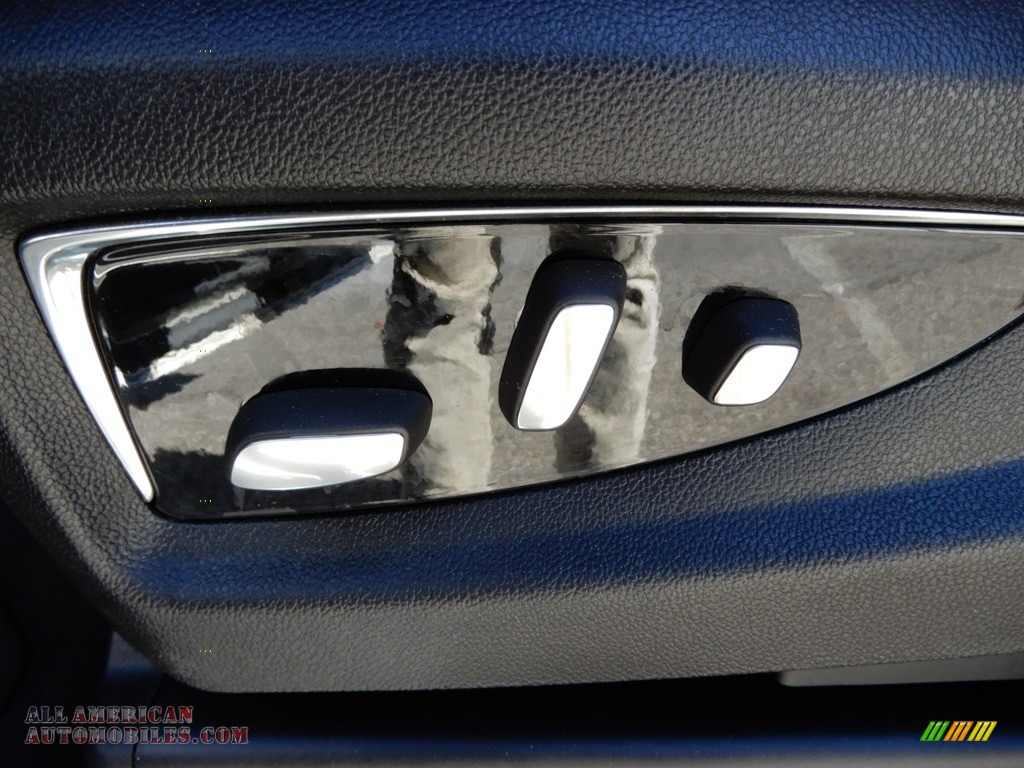 2015 Escalade Luxury 4WD - Radiant Silver Metallic / Jet Black photo #23