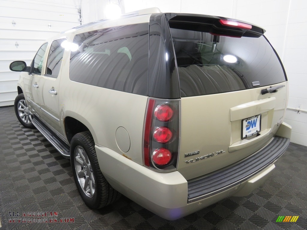 2009 Yukon XL Denali AWD - Gold Mist Metallic / Cocoa/Light Cashmere photo #14