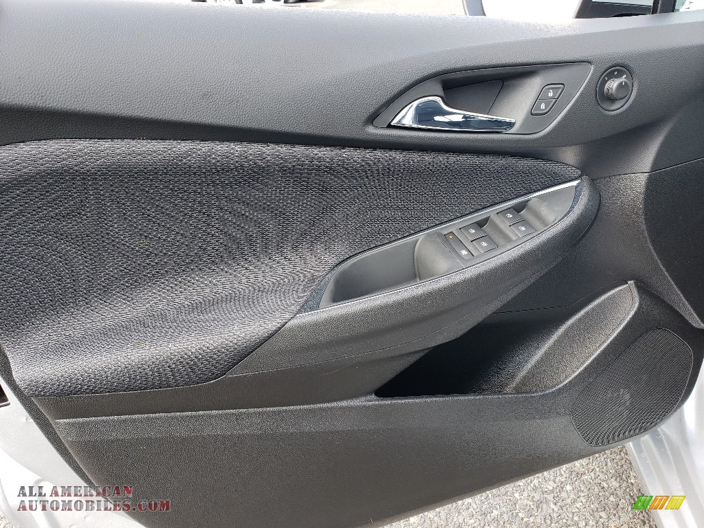 2019 Cruze LS Hatchback - Silver Ice Metallic / Black photo #8