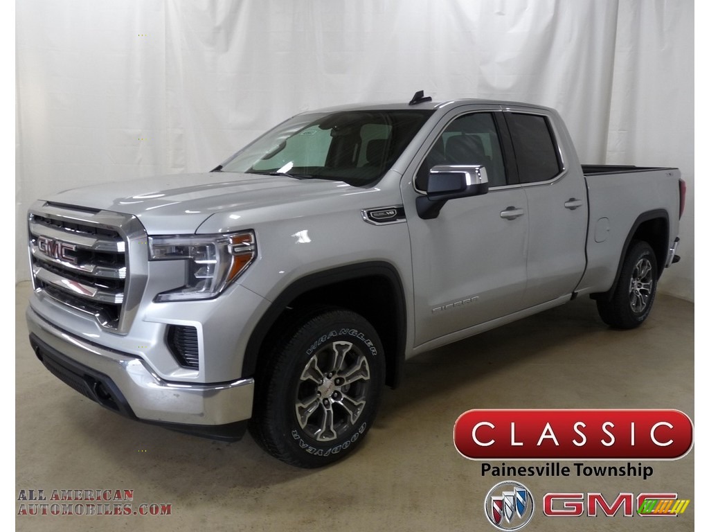 Quicksilver Metallic / Jet Black GMC Sierra 1500 SLE Double Cab 4WD