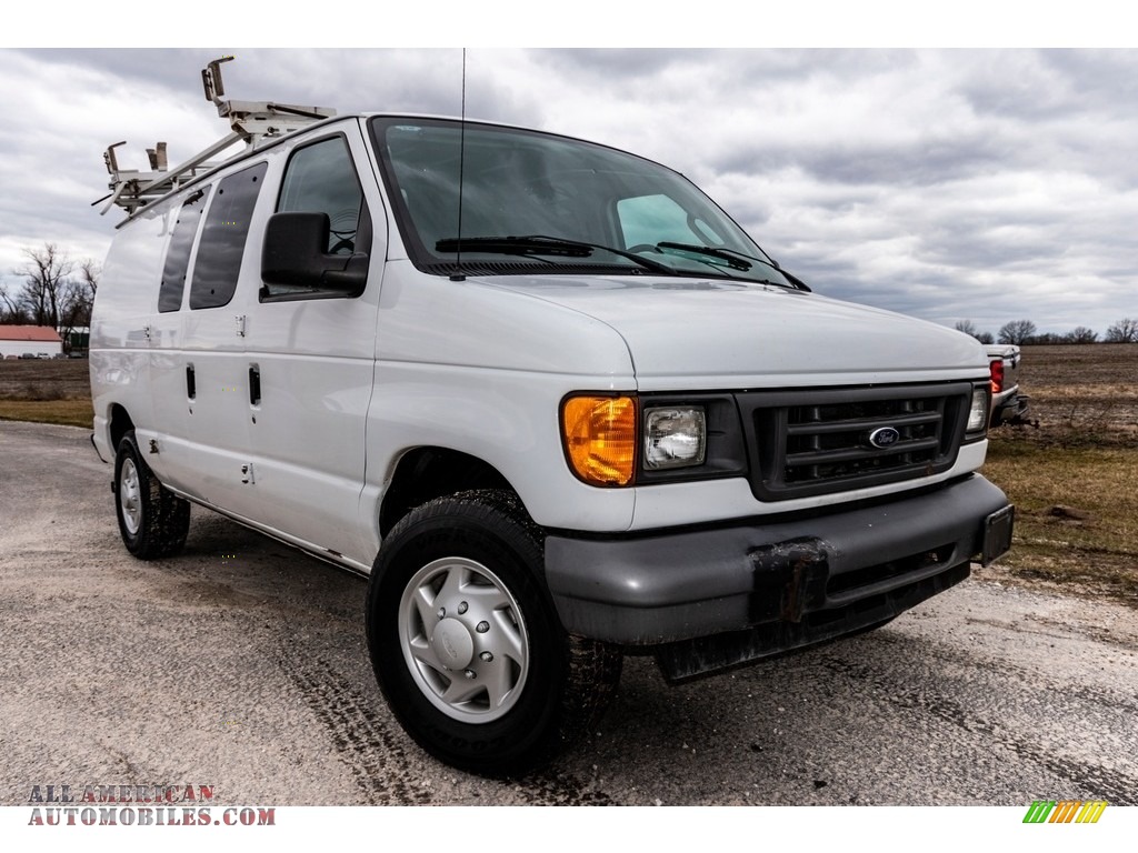 Oxford White / Medium Flint Grey Ford E Series Van E350 Super Duty Commercial