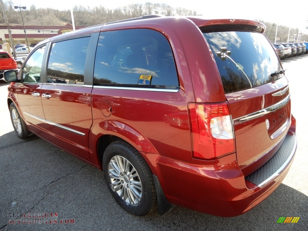 2015 Town & Country Touring-L - Deep Cherry Red Crystal Pearl / Dark Frost Beige/Medium Frost Beige photo #3
