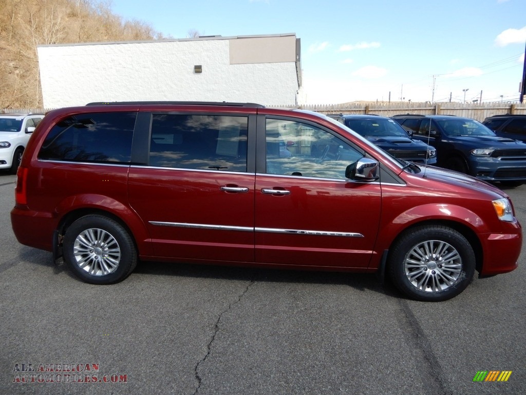 2015 Town & Country Touring-L - Deep Cherry Red Crystal Pearl / Dark Frost Beige/Medium Frost Beige photo #7
