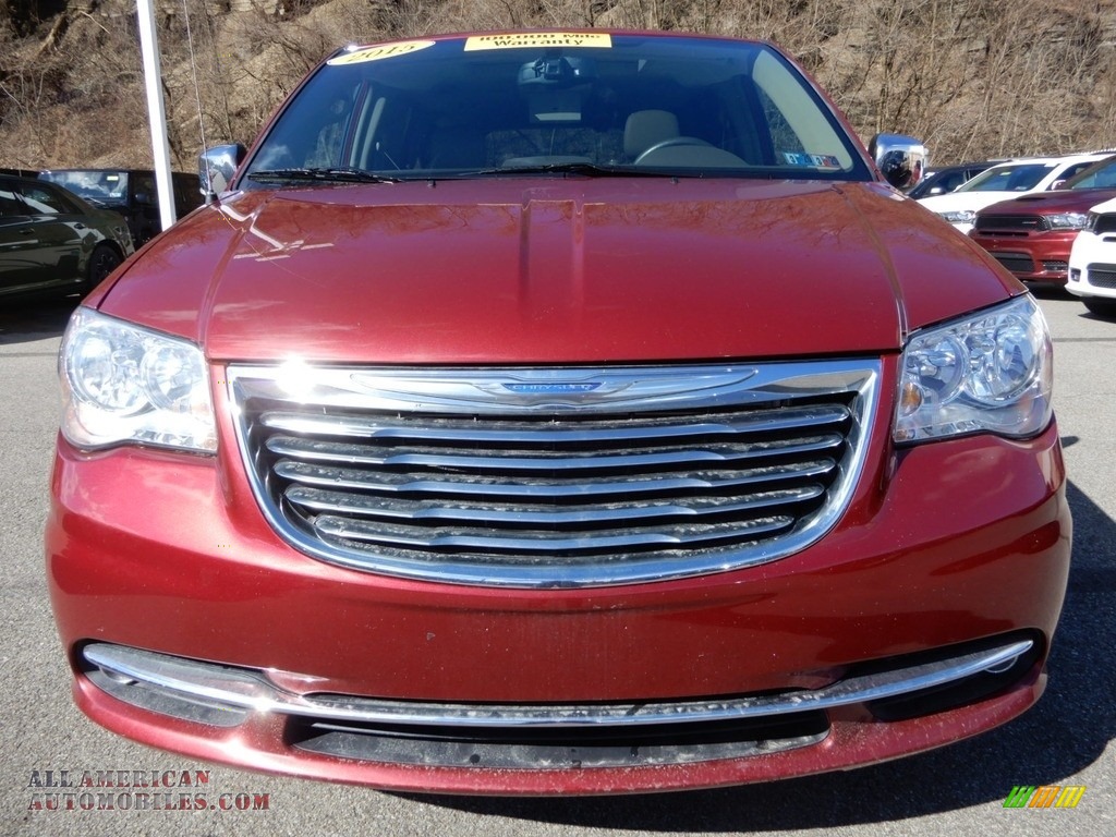 2015 Town & Country Touring-L - Deep Cherry Red Crystal Pearl / Dark Frost Beige/Medium Frost Beige photo #9