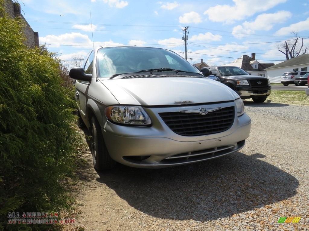 Bright Silver Metallic / Medium Slate Gray Chrysler Town & Country LX