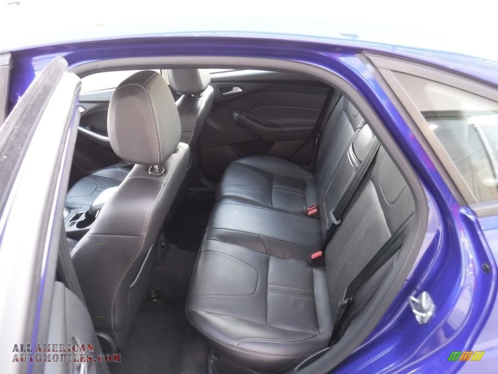 2013 Focus SE Sedan - Blue Candy / Charcoal Black photo #22