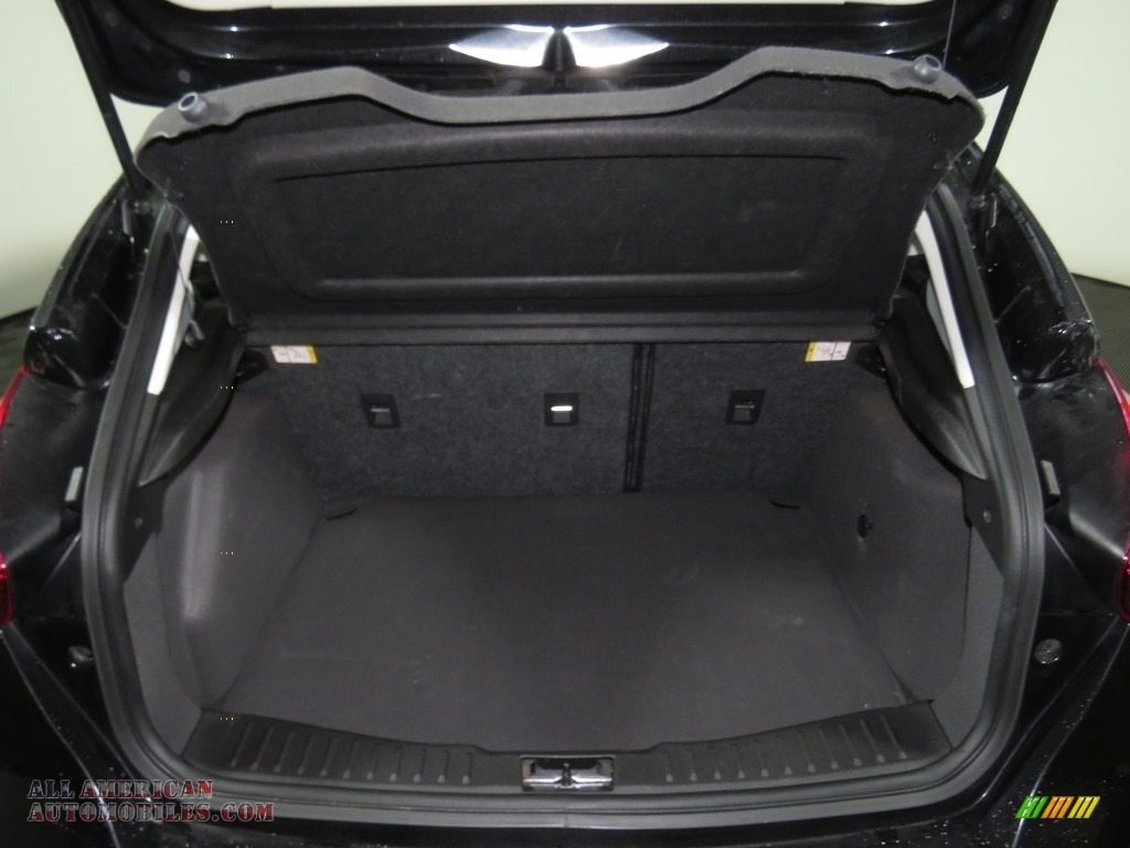 2015 Focus SE Hatchback - Tuxedo Black Metallic / Charcoal Black photo #7