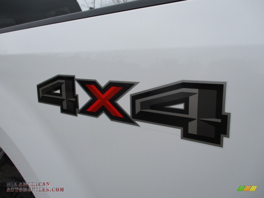 2018 F250 Super Duty XLT Crew Cab 4x4 - Oxford White / Earth Gray photo #12