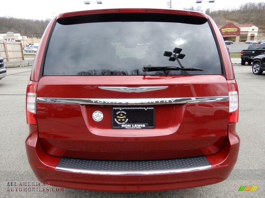 2013 Town & Country Touring - Deep Cherry Red Crystal Pearl / Dark Frost Beige/Medium Frost Beige photo #4