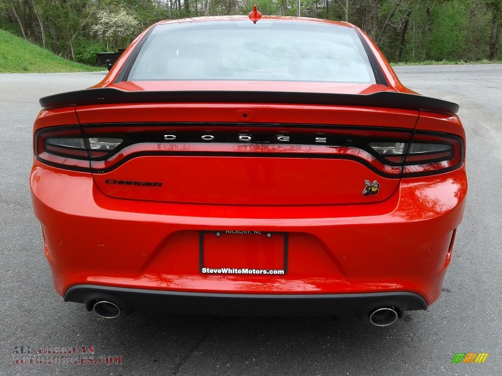 2019 Charger R/T Scat Pack - Torred / Black photo #6