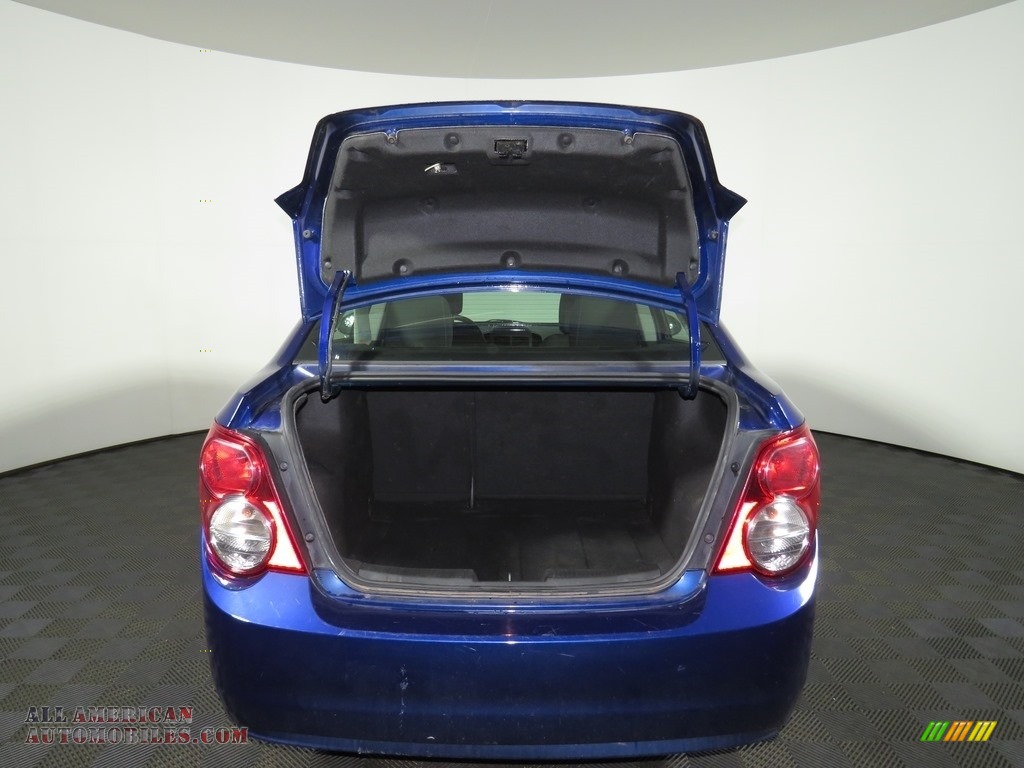 2013 Sonic LT Sedan - Blue Topaz Metallic / Jet Black/Dark Titanium photo #33
