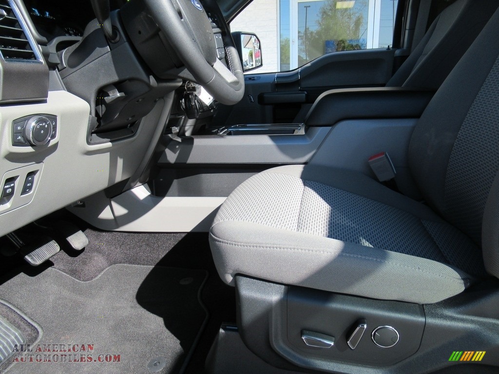 2018 F150 XLT SuperCab 4x4 - Magnetic / Earth Gray photo #10