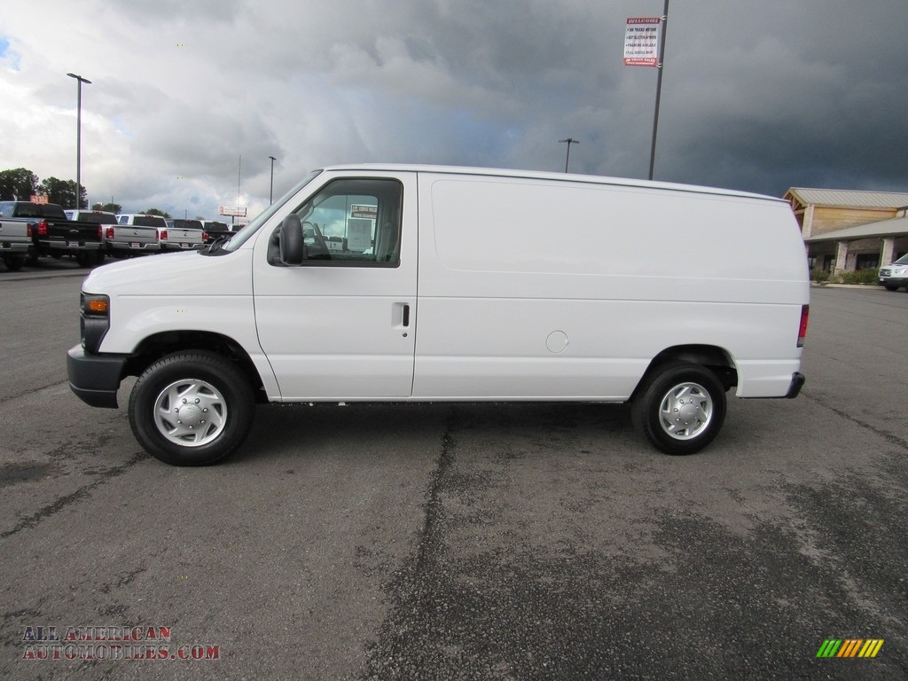 2014 E-Series Van E150 Cargo Van - Oxford White / Medium Flint photo #2