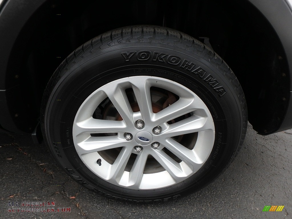 2012 Explorer XLT 4WD - White Platinum Tri-Coat / Charcoal Black photo #15
