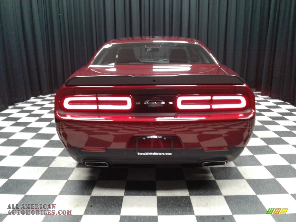 2019 Challenger R/T Scat Pack - Octane Red Pearl / Black photo #7
