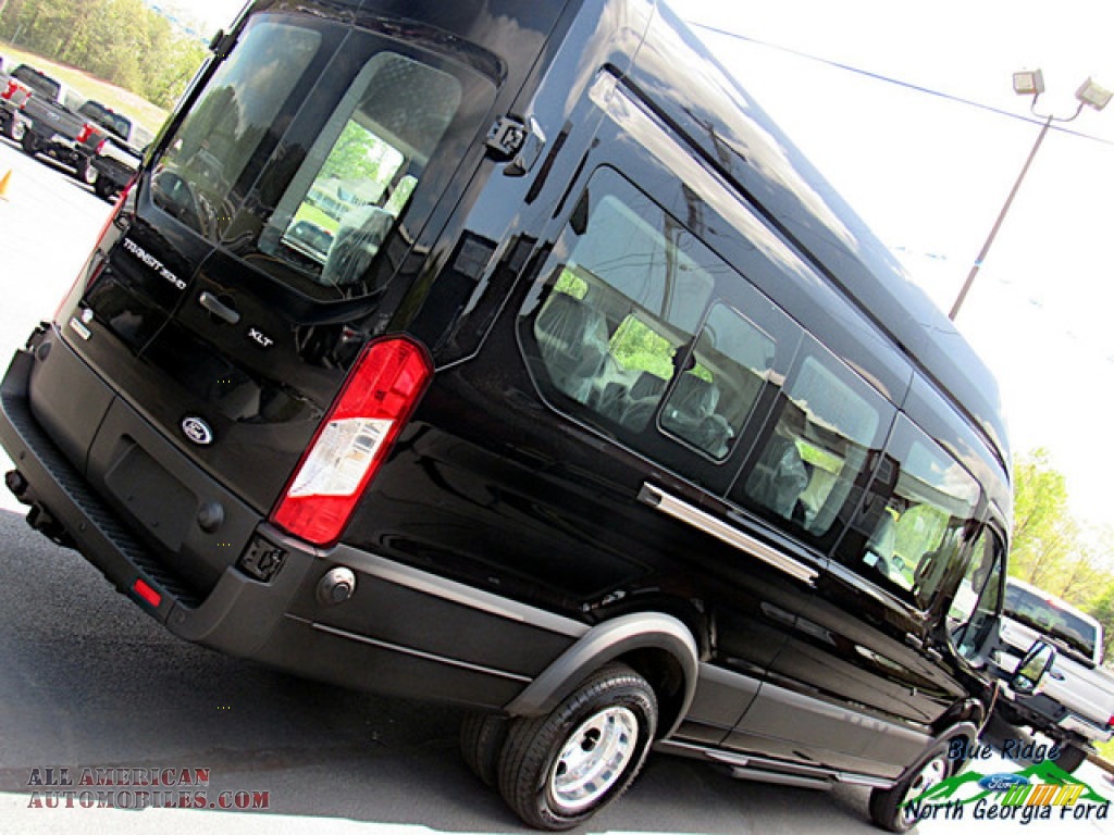 2019 Transit Passenger Wagon XLT 350 HR Long - Shadow Black / Charcoal black photo #38