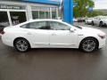 Buick LaCrosse Essence AWD White Frost Tricoat photo #4