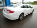 Buick LaCrosse Essence AWD White Frost Tricoat photo #5