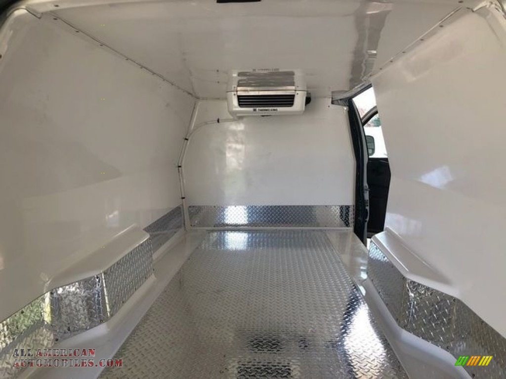 2017 Savana Van 2500 Cargo - Summit White / Medium Pewter photo #7
