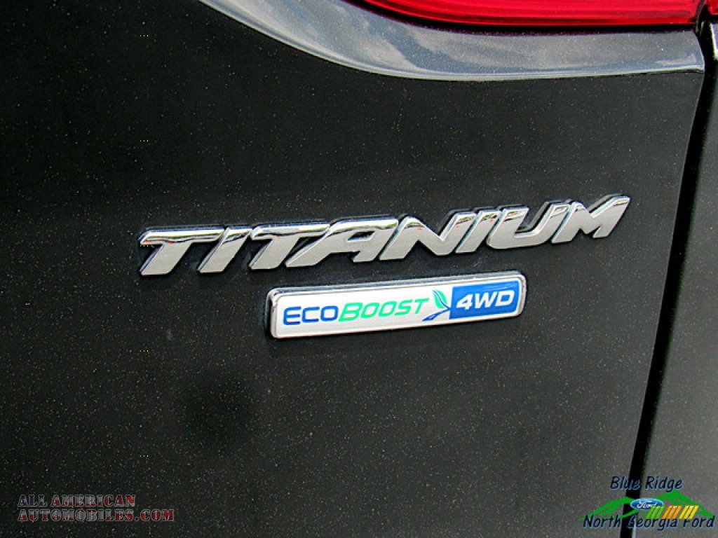 2015 Escape Titanium 4WD - Tuxedo Black Metallic / Charcoal Black photo #36