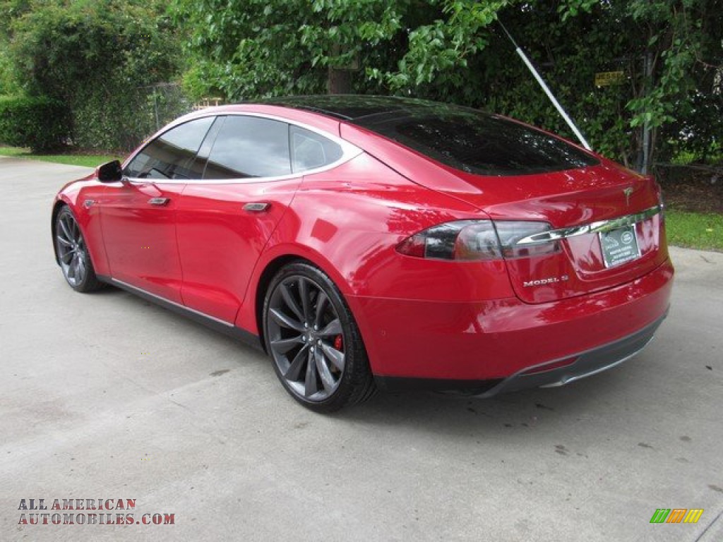 2015 Model S 90D - Red Multi-Coat / Grey photo #2