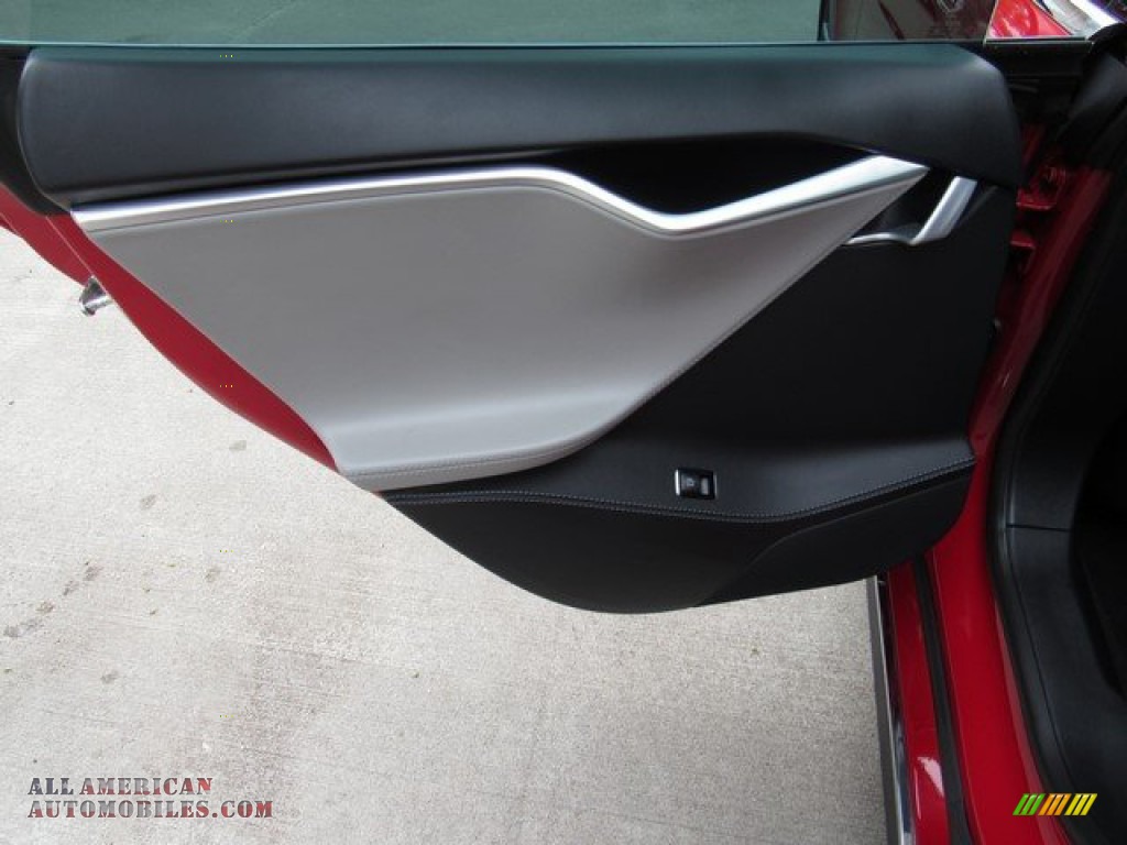 2015 Model S 90D - Red Multi-Coat / Grey photo #23