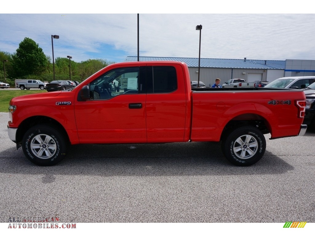 2019 F150 XLT SuperCab 4x4 - Race Red / Earth Gray photo #2