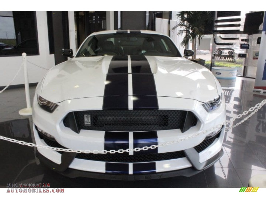 2019 Mustang Shelby GT350 - Oxford White / GT350 Ebony Leather/Miko Suede photo #3