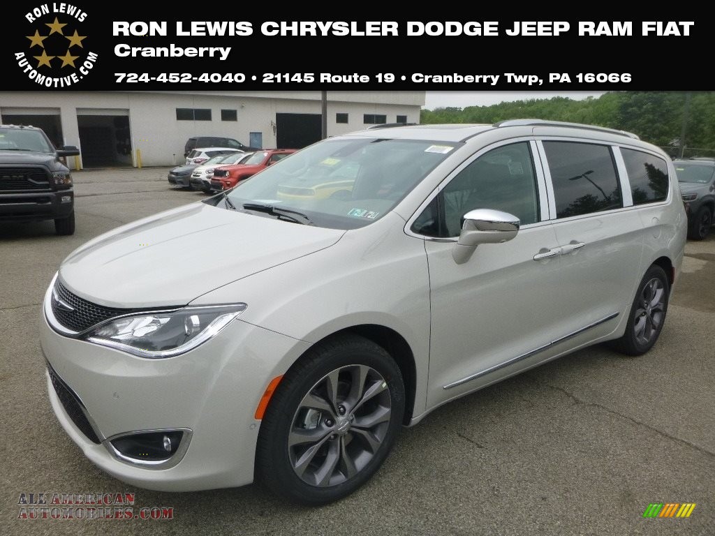 Luxury White Pearl / Deep Mocha/Black Chrysler Pacifica Limited