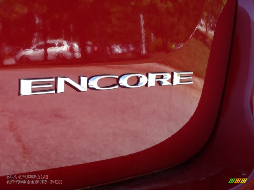 2019 Encore Sport Touring - Winterberry Red Metallic / Ebony photo #8