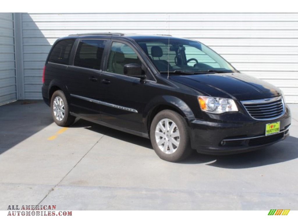 2012 Town & Country Touring - Brilliant Black Crystal Pearl / Black/Light Graystone photo #2