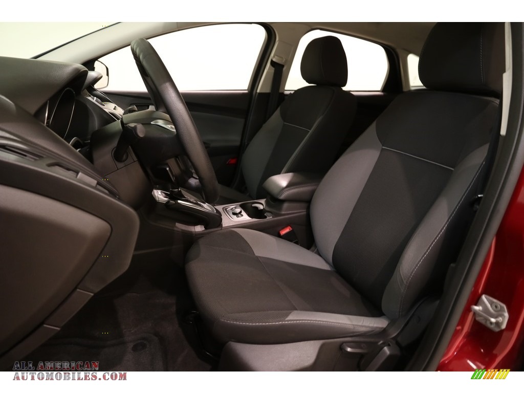 2014 Focus SE Hatchback - Ruby Red / Charcoal Black photo #5