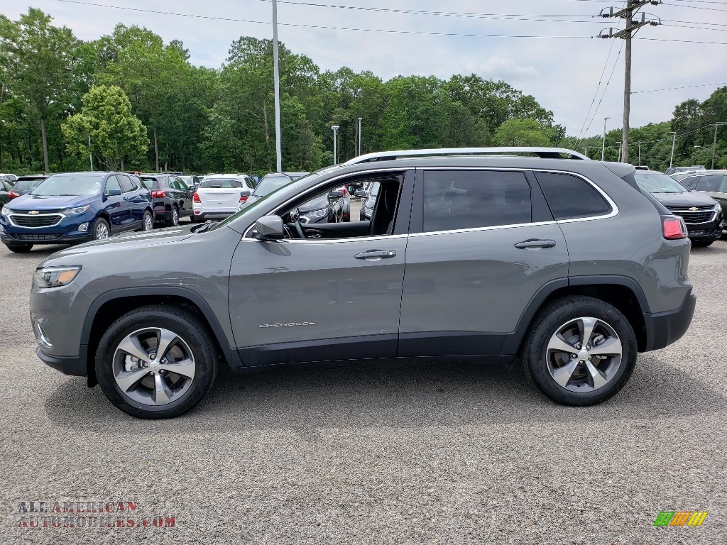 2019 Cherokee Limited 4x4 - Sting-Gray / Black photo #3