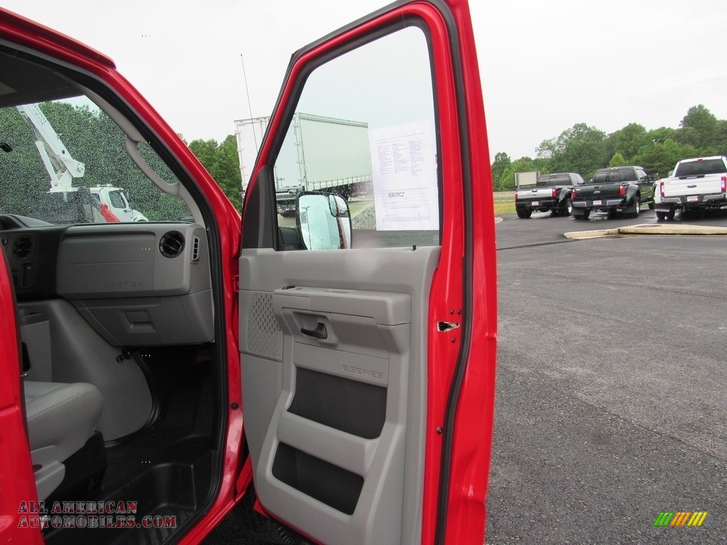 2014 E-Series Van E250 Cargo Van - Vermillion Red / Medium Flint photo #36