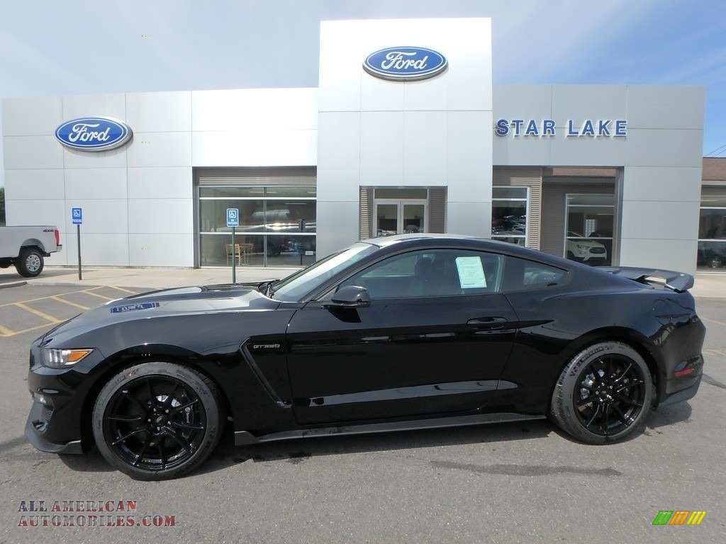 Shadow Black / GT350 Ebony Leather/Miko Suede Ford Mustang Shelby GT350